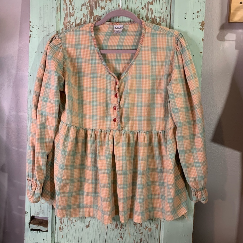Women’s Vintage Honors 100% cotton orange green L/S salvage blouse.